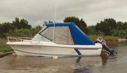 Wellcraft tented.jpg