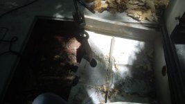 fuel tank coming out.jpg