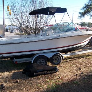 Starboard side view with Bimini Up.