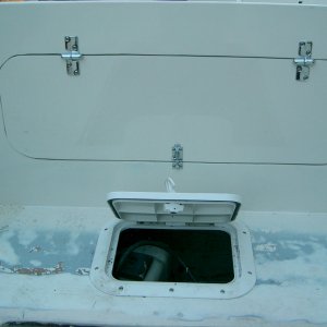 Transom enclosure with hatches installed