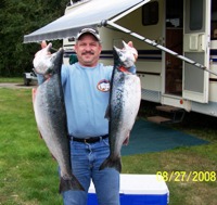 2008 salmon 002 Me with the days limit of some nice Silvers