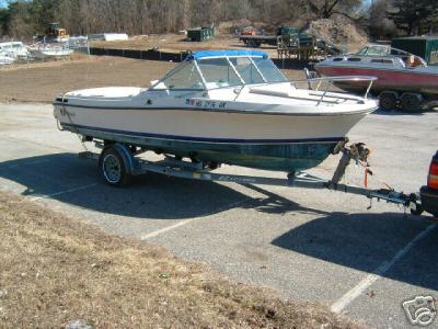 The boat as it first appeared on Ebay.  I knew it was going to be a project....  of course it turned into a bigger project that I thought.